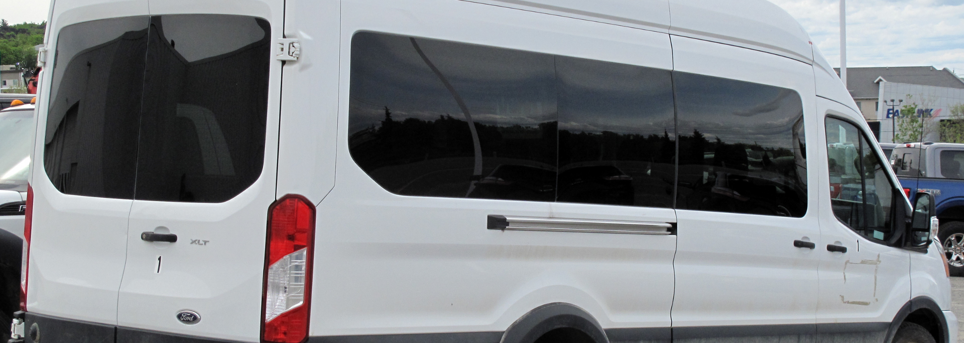 benefits of hiring a minibus